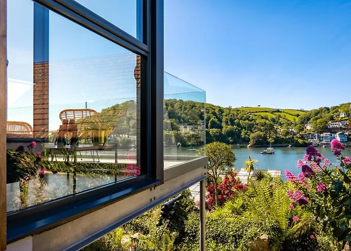 Two Guns - Contemporary, Stylish Townhouse With Stunning Sea Views