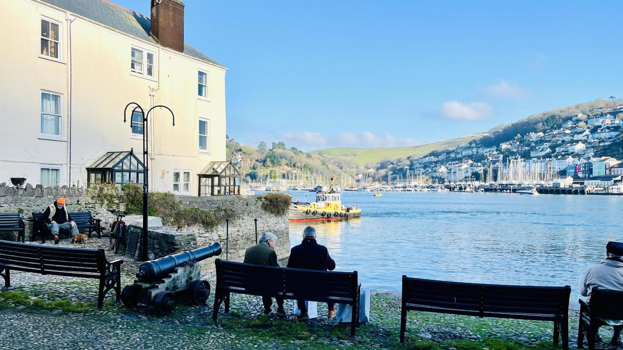Two Guns - Contemporary, Stylish Townhouse With Stunning Sea Views * Kingswear