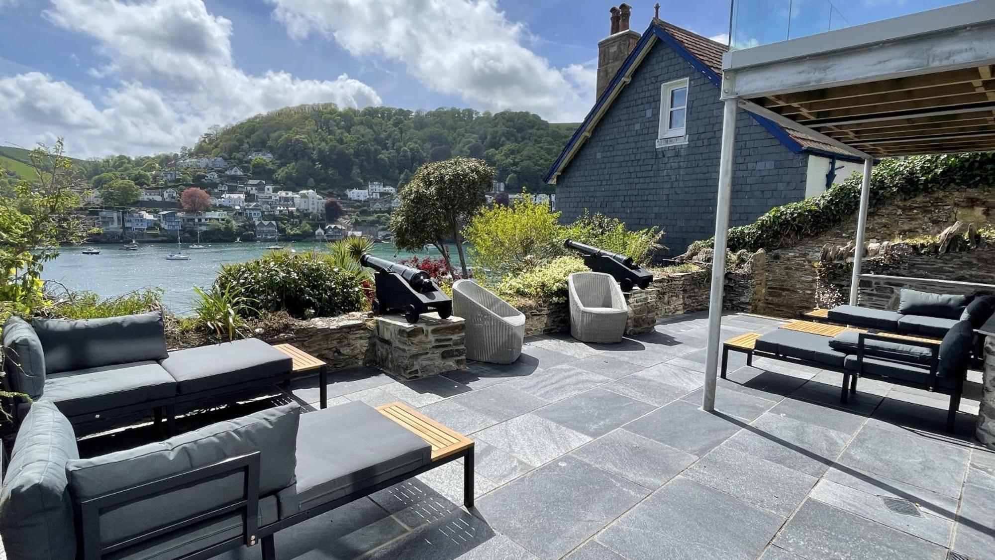 Holiday home Two Guns - Contemporary, Stylish Townhouse With Stunning Sea Views *