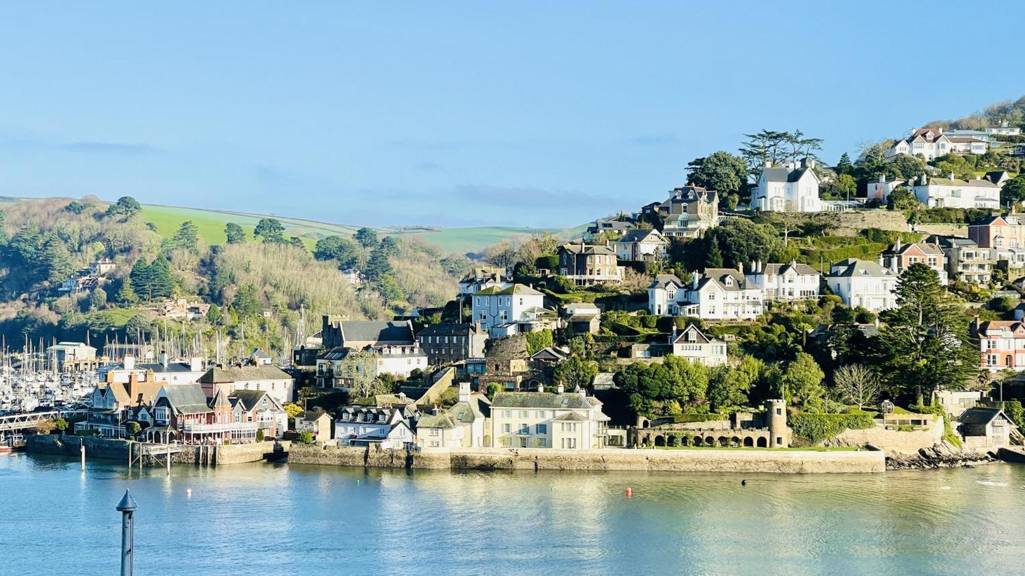 Holiday home Two Guns - Contemporary, Stylish Townhouse With Stunning Sea Views Kingswear