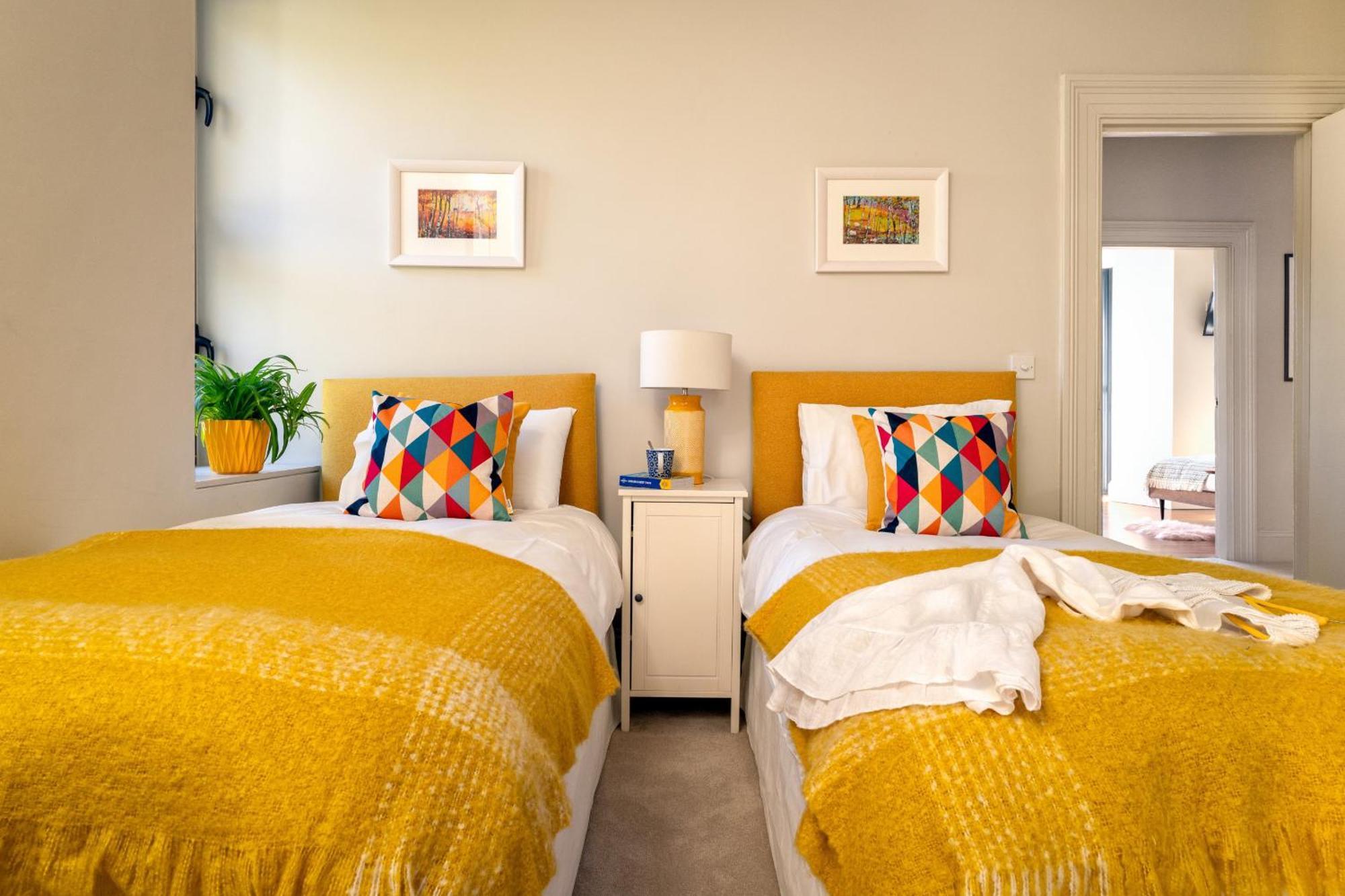 Two Guns - Contemporary, Stylish Townhouse With Stunning Sea Views Holiday home *
