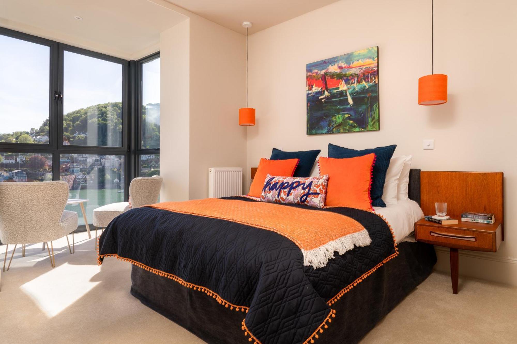 Two Guns - Contemporary, Stylish Townhouse With Stunning Sea Views Holiday home Kingswear