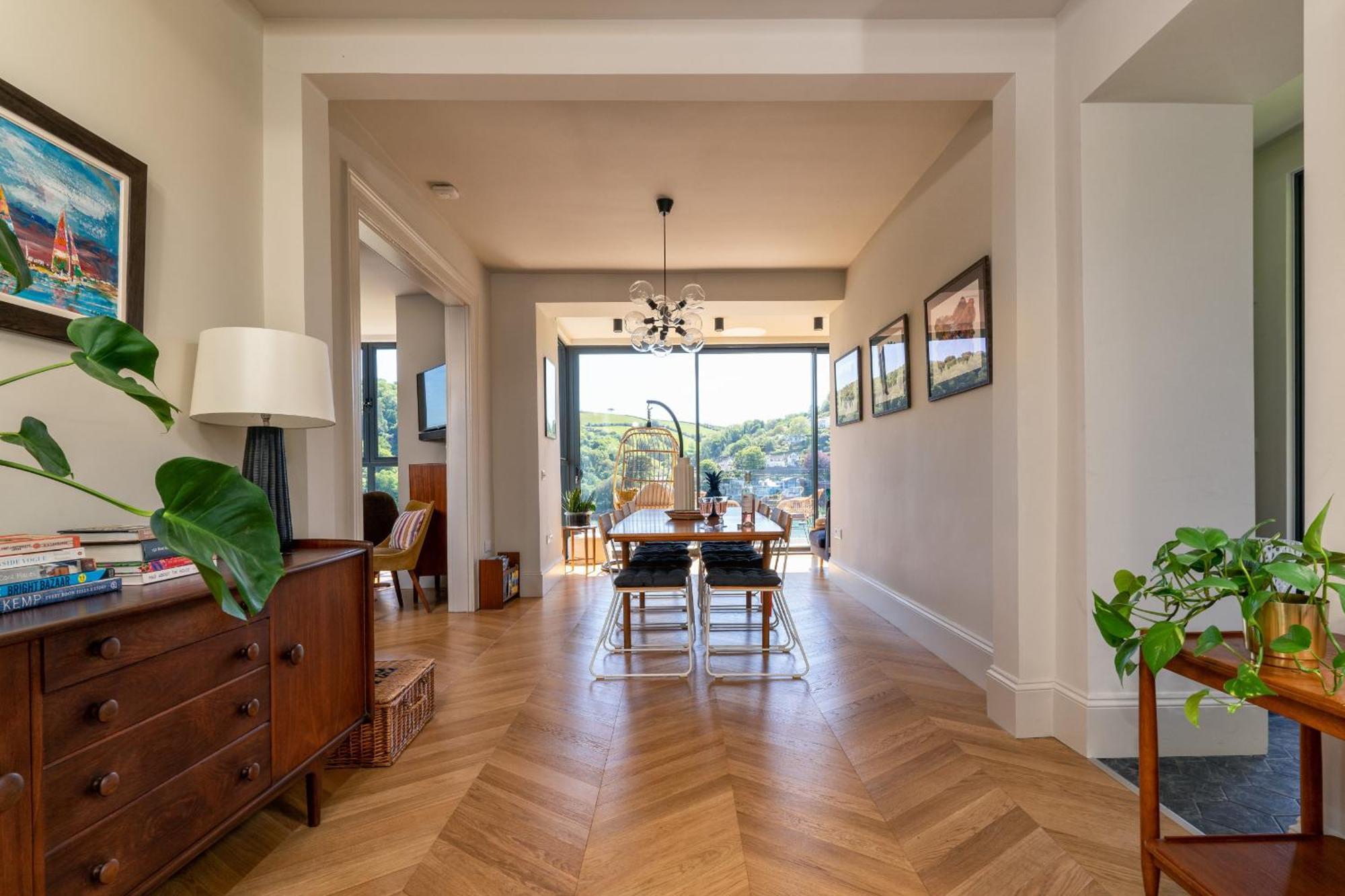 Two Guns - Contemporary, Stylish Townhouse With Stunning Sea Views Kingswear